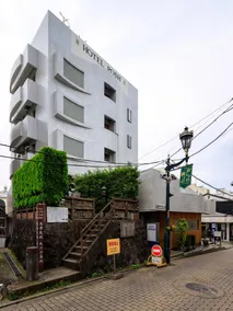 HOTEL POSH - Image 5