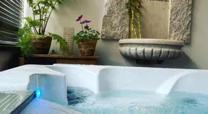 Love Space Sensory Spa & relax suite - Image 3