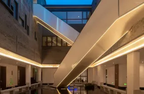 Zhouzhuang Shuxiang Mansion Hotel - Image 2