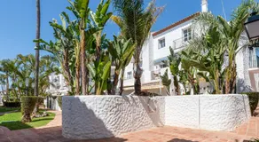 Benavista 1-Bed Apartment with Pool & Terrace - Image 3