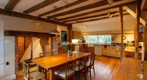 Pounce Hall -Stunning historic home in rural Essex - Image 2
