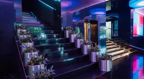 Plaza V Hotel - Image 4