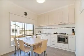 Werribee Short Stay Villas & Accommodation - Image 4