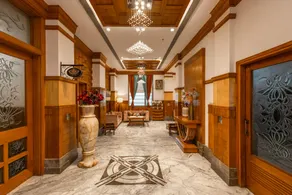 Hotel Saffron Leaf - Image 2