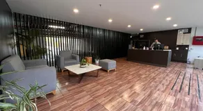 Refugio Natural Medellín, Apartamento Tranquilo con Piscina y Sauna, vista panorámica - Image 4