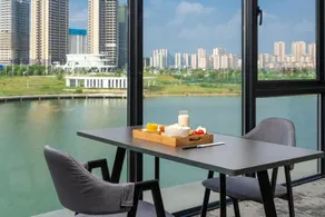 Qihu Hotel - Image 2
