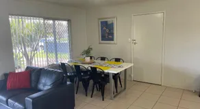 Lowset home with attached Granny Flat - Doomba Dr, Bongaree - Image 5