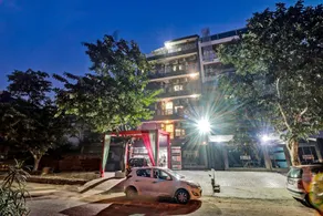 Super Townhouse Rama Hotel - Image 5