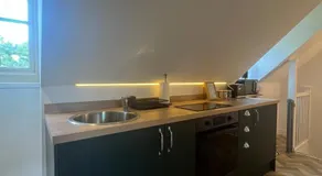 Woodpecker Lodge - Image 3
