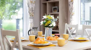 Lakeside Lodge, Green Hill Farm Holiday Village - Image 3