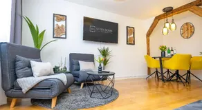 Luxx Home RV, City Marienplatz - Image 3