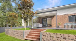 Quiet Retreat with Large Garden and Parking - Image 5