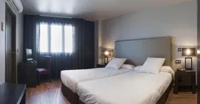 Hotel Valcarce León - Image 2