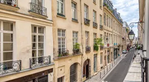 GuestReady - Warm Getaway in Le Marais - Image 5