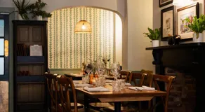 The Bull Hotel - Image 4