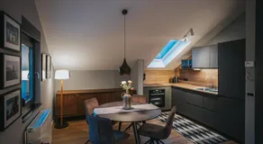 The Loft / Hill View Modern Apartment - Image 3