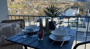 Luxury Balcony River View apt - Heart of Voss - Image 3