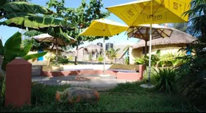 Pariango Beach Motel - Image 5