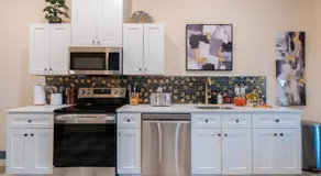 The Francesca - Apt 331 - Image 2