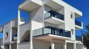 Studio Apartment - Image 4