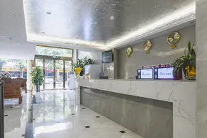 666臻品影院酒店 - Image 2