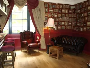 The Sun Hotel - Image 5