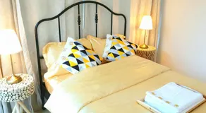 Pleasant Cozy Sunny Room with Garden - Image 2