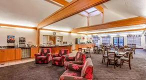 Country Inn & Suites by Radisson, Muskegon, MI - Image 5