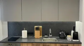 Premium Apartment in quiet & historical area - Image 2