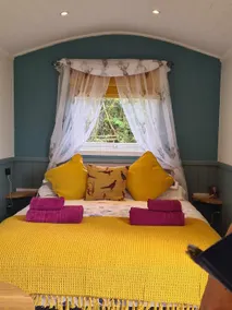 Secluded, Romantic Hideaway Close to nature - Image 2