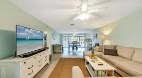 Cozy Oasis Screened Pool Picturesque Water Canal Views! - Image 2