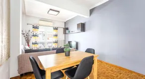 Apartment in the Middle of Everything - Image 5
