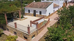 Villa el Crucero with pool and Jacuzzi SpainSunRentals 1035 - Image 5