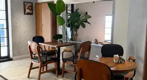 Ritz hotel - Image 4