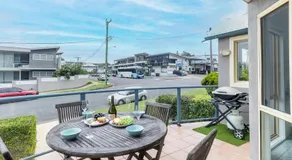 Baia Villa air con WiFi and views of Fingal Beach - Image 5