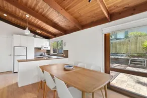 Sunset Sanctuary 500m to beach Pet Friendly - Image 5