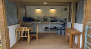 Shepherds Hut at Cedar Gables - Image 5