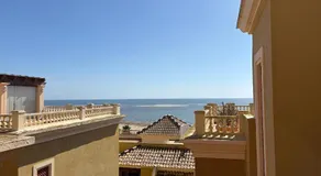 Precioso apartamento en primera línea de playa - Image 5