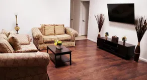 E5 Private Room With 50" Smart TV Near Everything - Image 2
