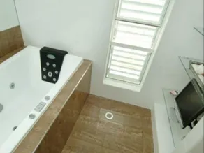 A PERFECT STAY –Tobys Beach House - Image 4