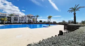 Lovley Ground Floor 2 Bed Direct Pool Access Free WiFi - Image 3