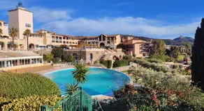 Cap Esterel, quartier Belvédère 2p meublé tourisme 3 étoiles climatisé Rez-de-Jardin, Vue Mer, WIFI, Piscine et Parking inclus - Image 2