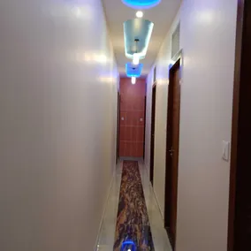 Hotel Raheja Residency - Image 3