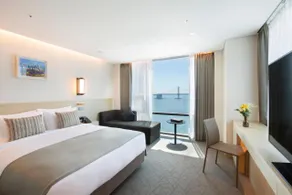 Hotel Central Bay - Image 2