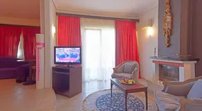 Grand Platon Hotel - Image 2