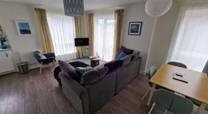 Number 15 Luxurious Two Bedroom Apartment - Image 2