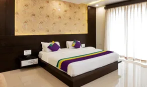 Treebo Premium Royal Amar With Mountain View and Swimming Pool - Image 2