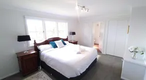 BELLEVUE - Beautiful View - Image 2