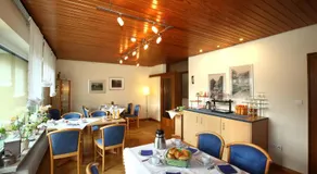 Hotel garni Zum Drosten - Image 3