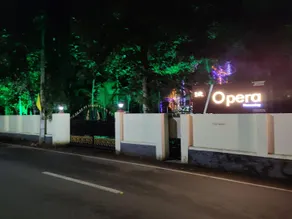 OPERA HOMESTAY - Image 4